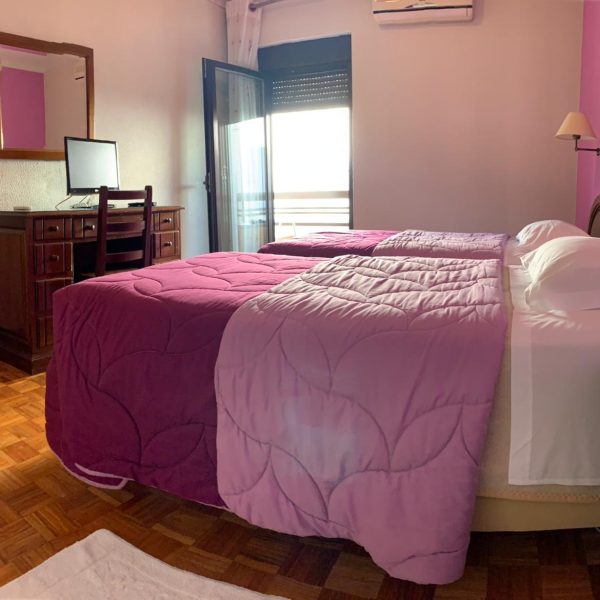 Quarto twin standard com vista para o terraço